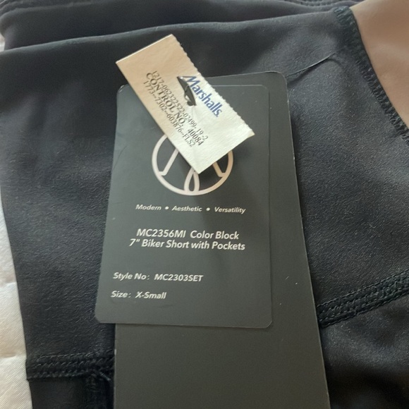 Move theology biker shorts with pockets - Picture 5 of 6